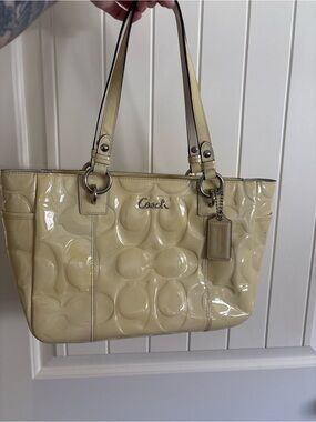 Coach Patent Leather Signature Tote Pale Yellow Embossed C Logo Shoulder Bag